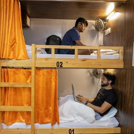 Sunrise Dormitory Hostel Мумбаї Екстер'єр фото