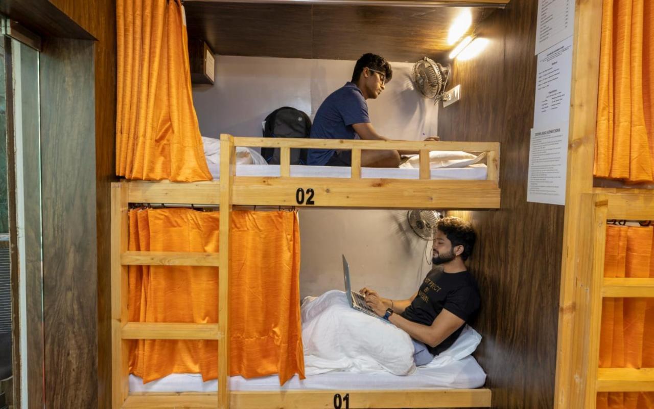 Sunrise Dormitory Hostel Мумбаї Екстер'єр фото
