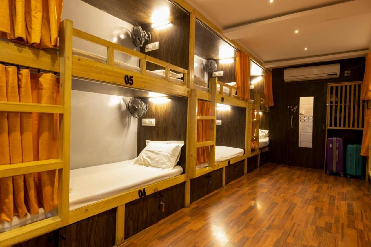 Sunrise Dormitory Hostel Мумбаї Екстер'єр фото